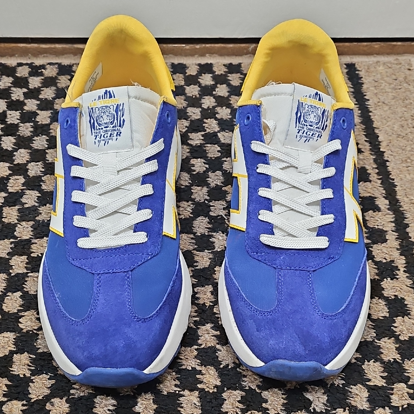 Worn Once Le Tigre Mens Sneakers
